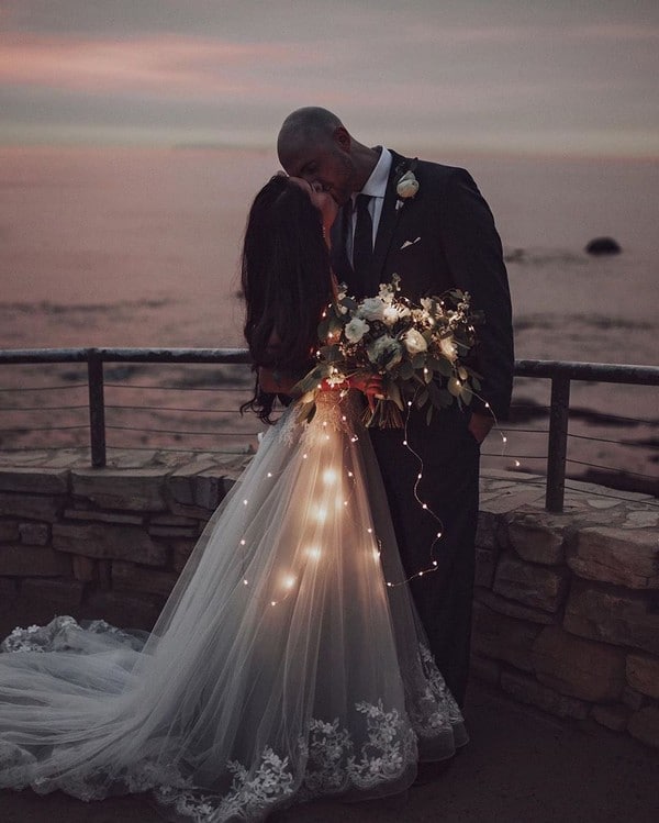 Romantic wedding photos with lights 2