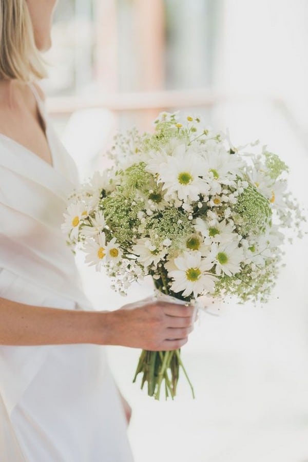 daisy and babys breath wedding bouquet