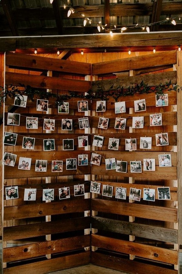 rustic wedding photo display ideas with wooden pallets
