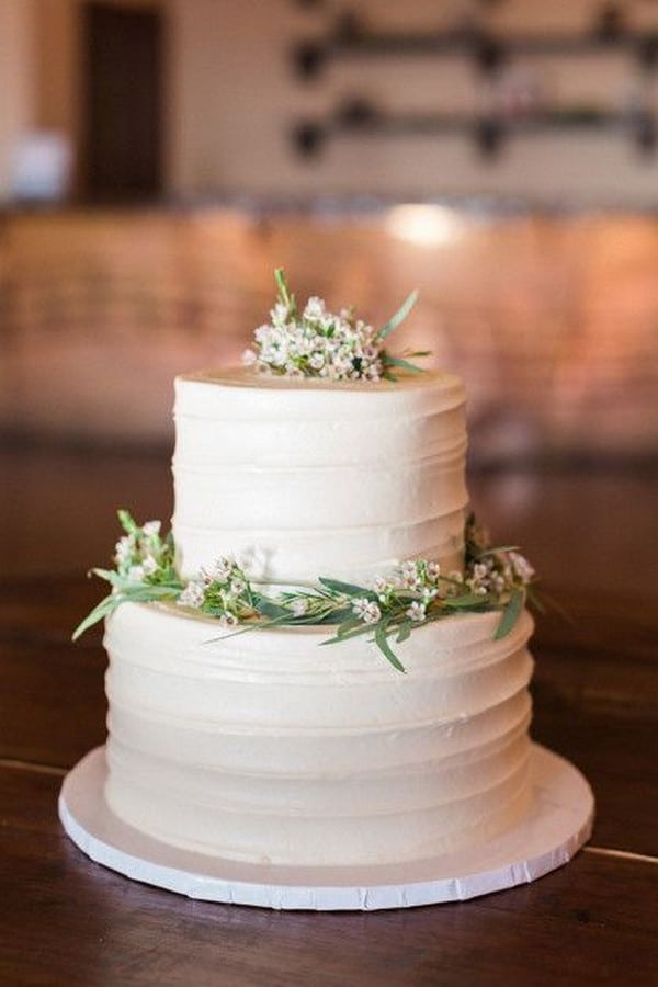 simple chic buttercream wedding cake