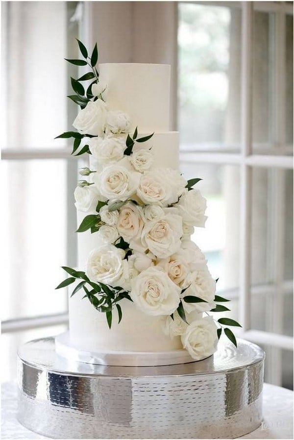 simple elegant white and green wedding cakes for spring summer
