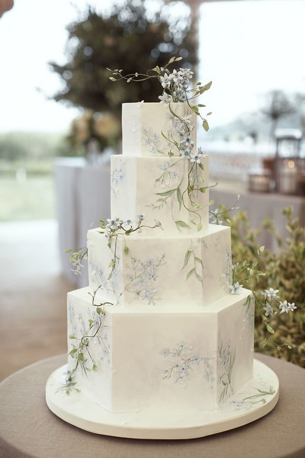 simple elegant white and green wedding cakes for spring summer