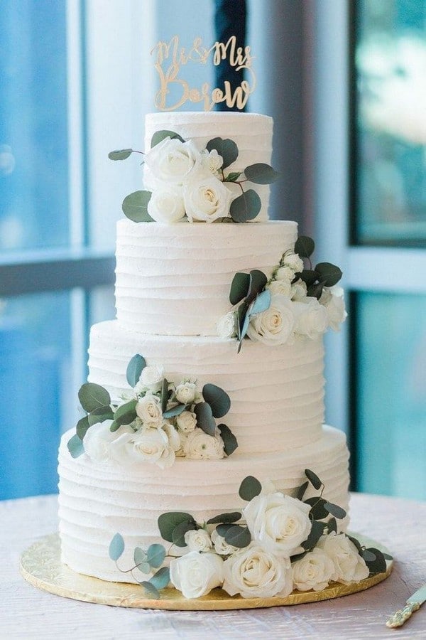 simple elegant white and green wedding cakes for spring summer