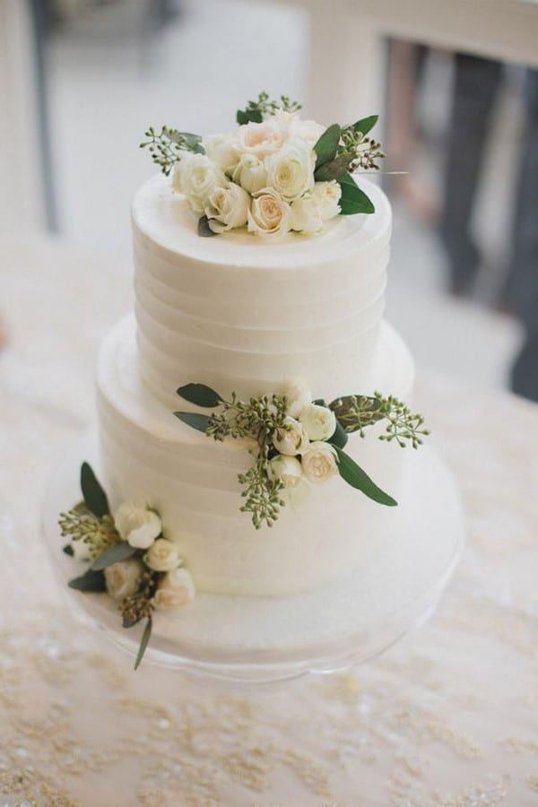 simple elegant white and green wedding cakes for spring summer