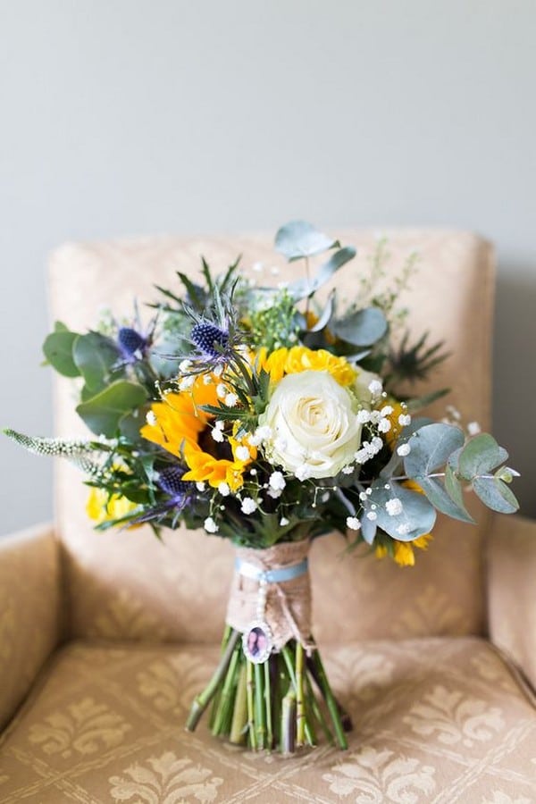 summer wedding bouquet ideas with sunflowrs