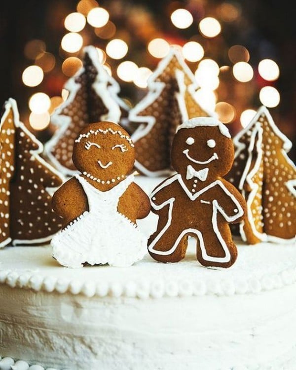 super cute gingerbread men for winter wedding cake topper