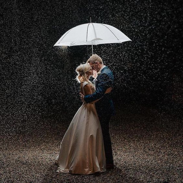 unique night wedding photo ideas bride and groom