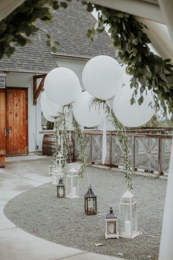 wedding decoration ideas with balloons and lanterns