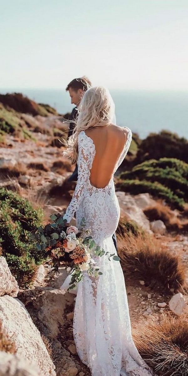 Backless open back lace wedding dresses #wedding #weddingdresses #weddingideas #bride