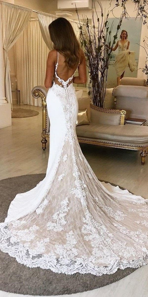 Backless open back lace wedding dresses #wedding #weddingdresses #weddingideas #bride