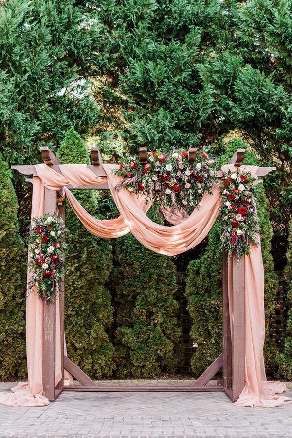 rustic outdoor fall wedding arches and backdrop #wedding #weddingideas #fallwedding #weddingarches