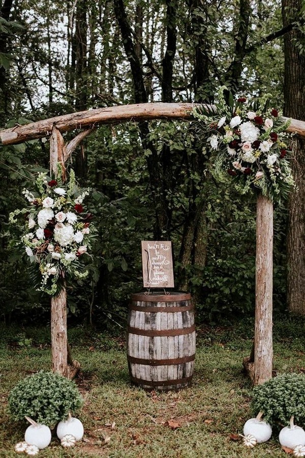 rustic outdoor fall wedding arches and backdrop #wedding #weddingideas #fallwedding #weddingarches