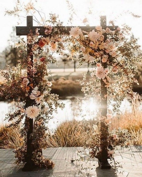 rustic outdoor fall wedding arches and backdrop #wedding #weddingideas #fallwedding #weddingarches