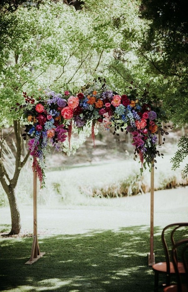 rustic outdoor fall wedding arches and backdrop #wedding #weddingideas #fallwedding #weddingarches