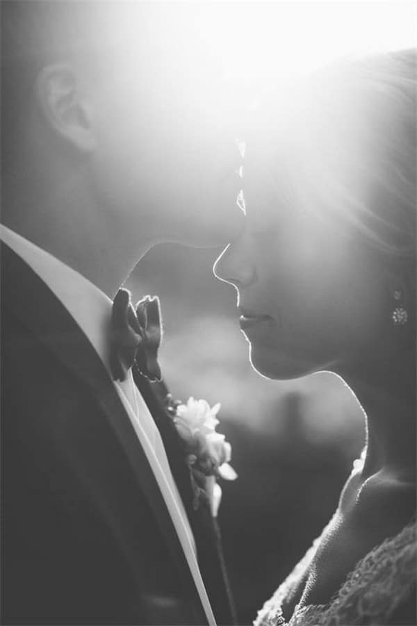 Black and White Wedding Photography Ideas #wedding #weddingphotos #weddingideas #Photography