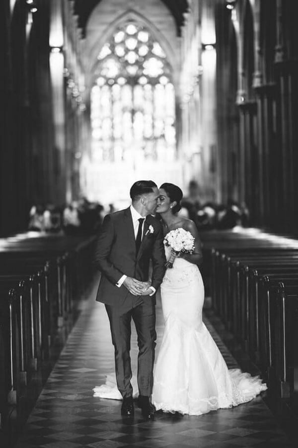 Black and White Wedding Photography Ideas #wedding #weddingphotos #weddingideas #Photography