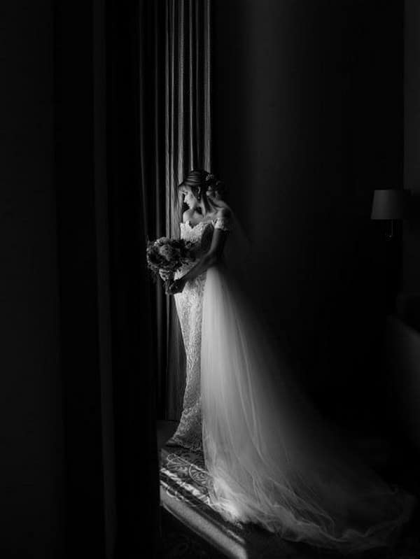 Black and White Wedding Photography Ideas #wedding #weddingphotos #weddingideas #Photography