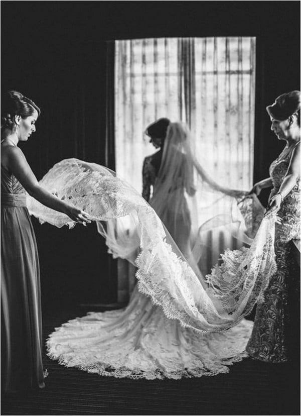 Black and White Wedding Photography Ideas #wedding #weddingphotos #weddingideas #Photography