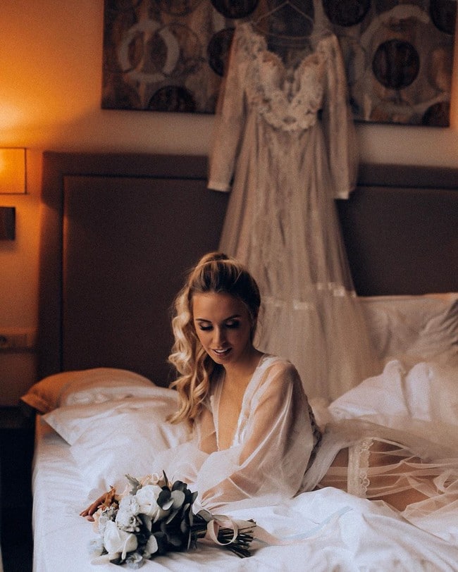 Bridal boudoir wedding photos #wedding #weddingphotos #weddingideas