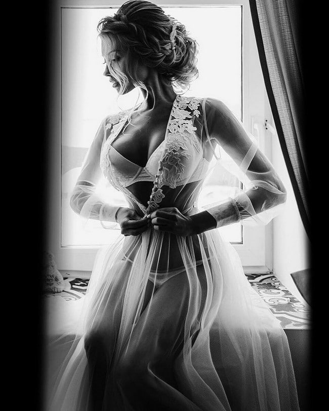 Bridal boudoir wedding photos #wedding #weddingphotos #weddingideas