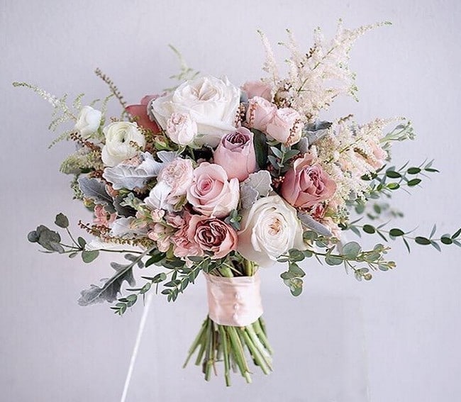 Dusty rose wedding bouquet ideas  #wedding #weddingbouquets #weddingideas
