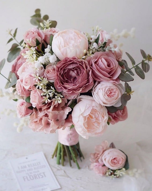 Dusty rose wedding bouquet ideas  #wedding #weddingbouquets #weddingideas