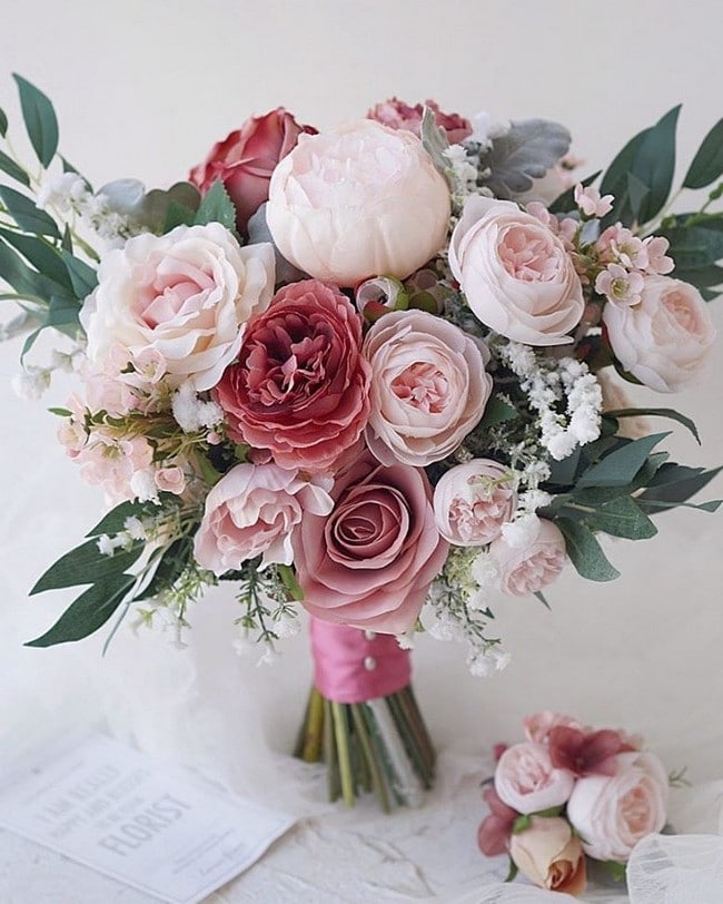 Dusty rose wedding bouquet ideas  #wedding #weddingbouquets #weddingideas