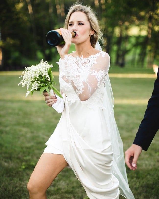 Funny Wedding Photo Ideas #wedding #photos #weddingphotos #Weddingphotography