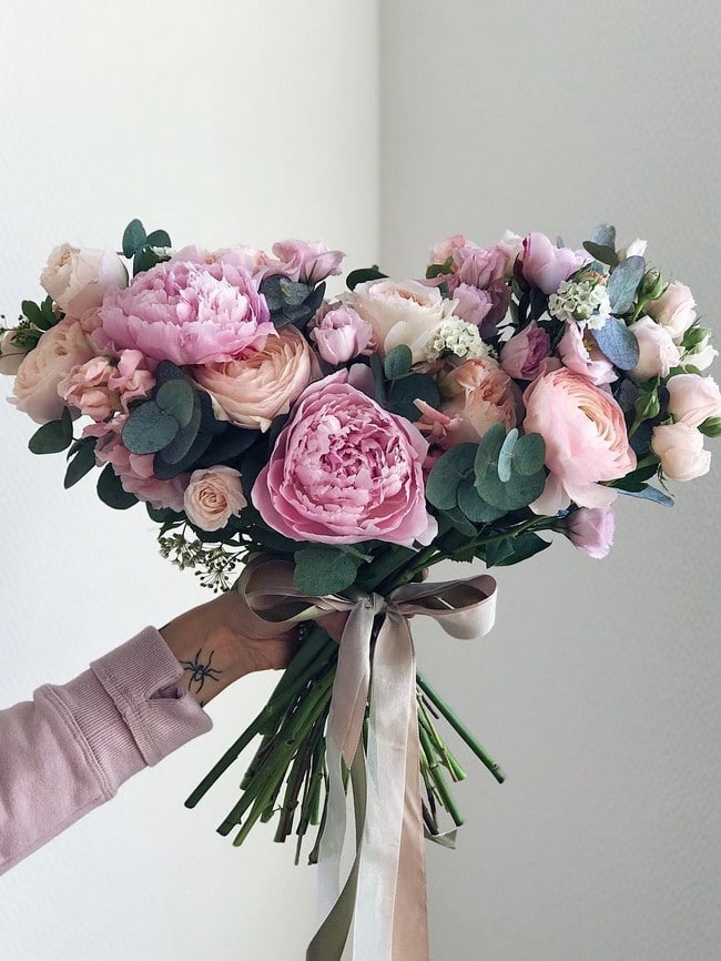 Unique wedding bouquet ideas from flowerna.ru  #wedding #flowers #weddingbouquets #weddingideas