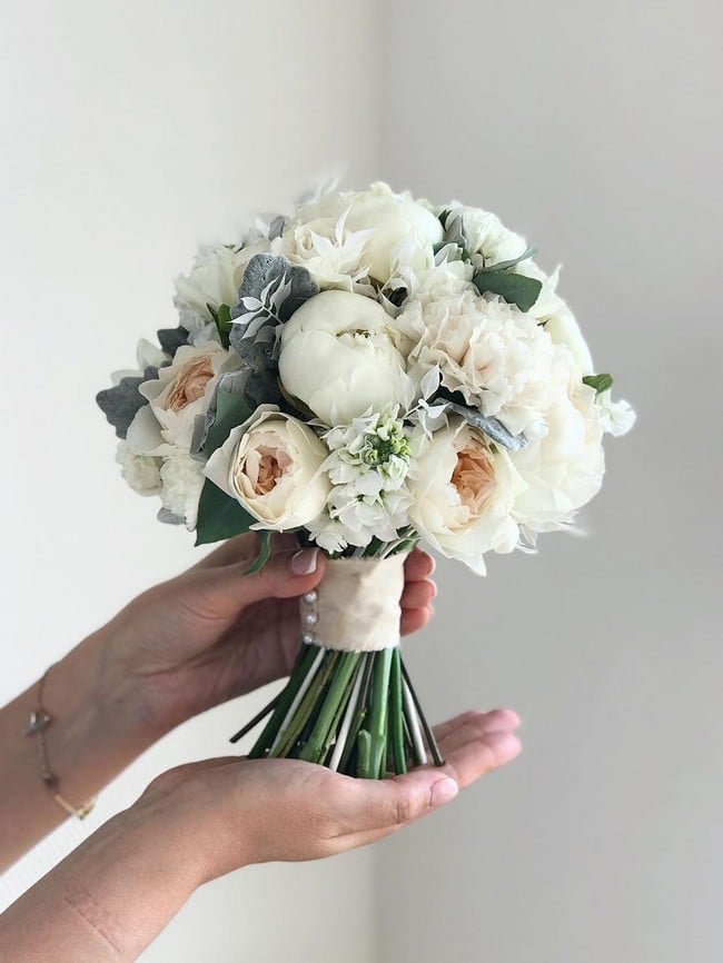 Unique wedding bouquet ideas from flowerna.ru  #wedding #flowers #weddingbouquets #weddingideas