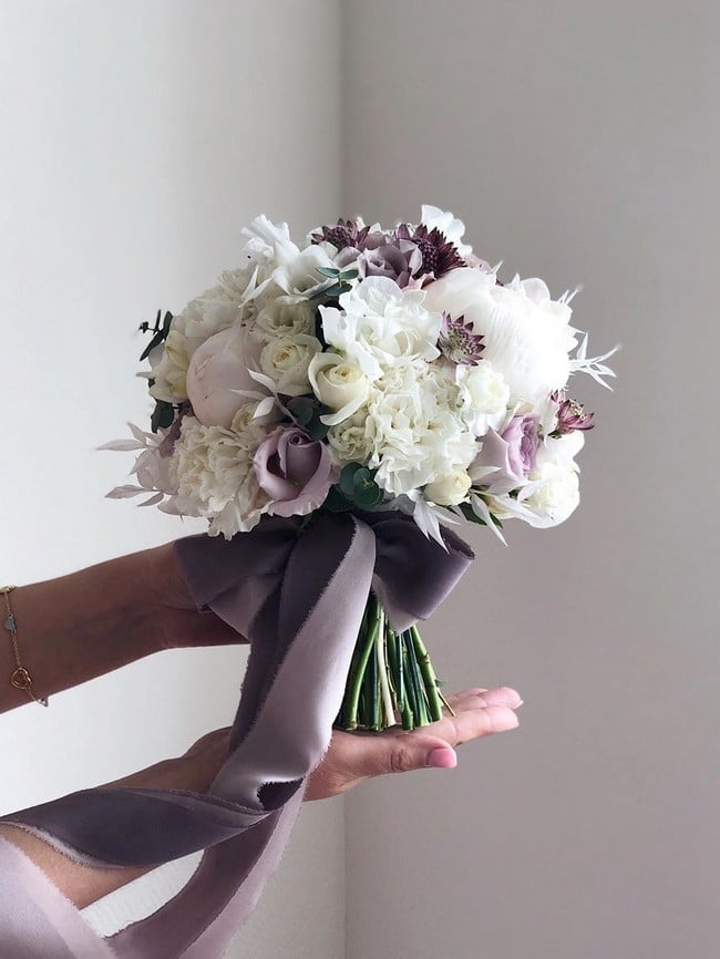 Unique wedding bouquet ideas from flowerna.ru  #wedding #flowers #weddingbouquets #weddingideas