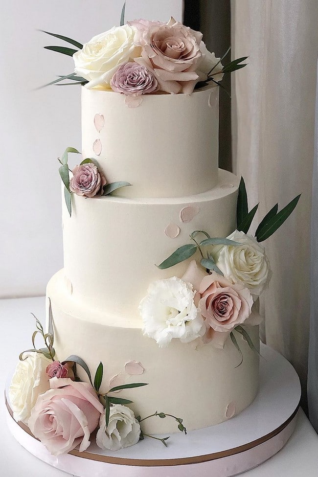 Wedding Cakes from Kasadelika  #weddingcakes #cakes #wedding #weddingideas