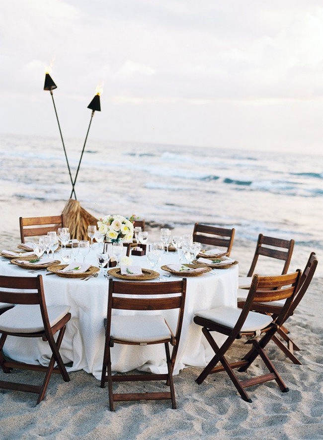 chic beach side wedding reception ideas with round table