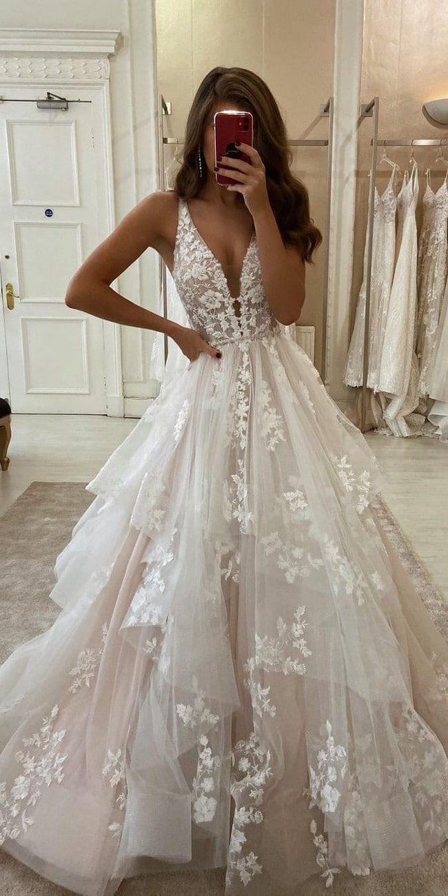 eleganza sposa Lace wedding dresses #wedding #weddingideas #weddingdresses
