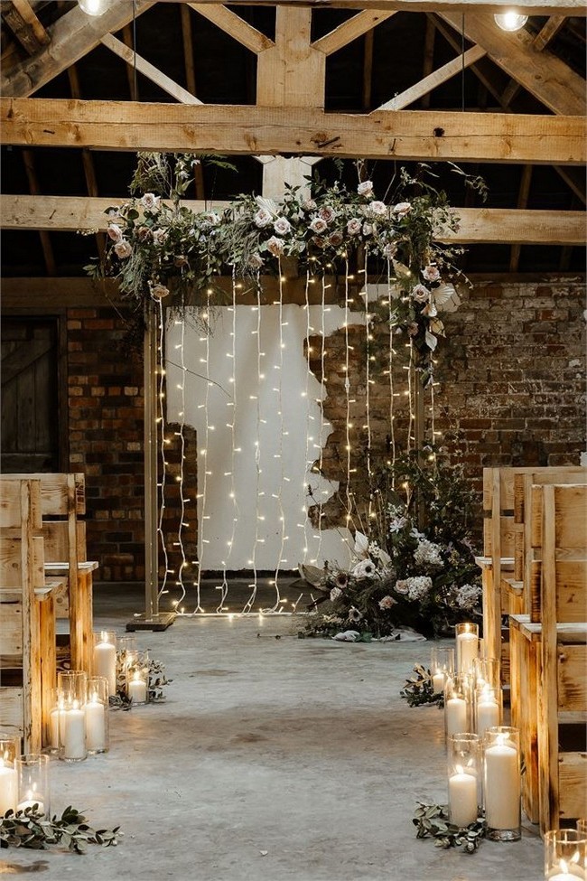 Light wedding decoration with candles #wedding #weddingideas #candles