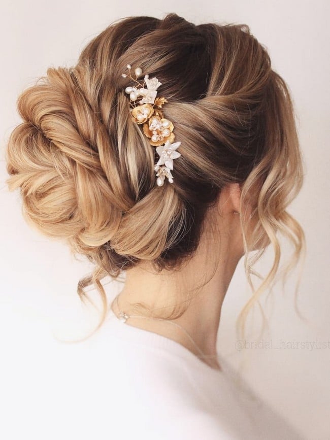 Olga Hampshire Wedding Updo Hairstyles #wedding #hair #hairstyles #weddingideas #weddingupdos
