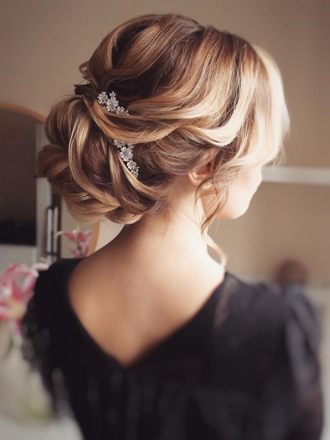 Olga Hampshire Wedding Updo Hairstyles #wedding #hair #hairstyles #weddingideas #weddingupdos