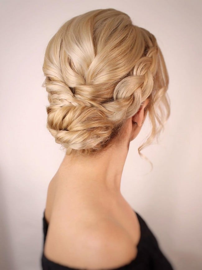 Olga Hampshire Wedding Updo Hairstyles #wedding #hair #hairstyles #weddingideas #weddingupdos