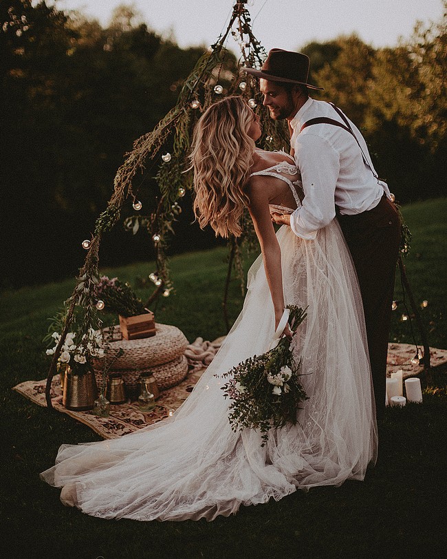 Bride And Groom Under Arch Wedding Photos #wedding #photos #weddingphotos #arches #weddingarches