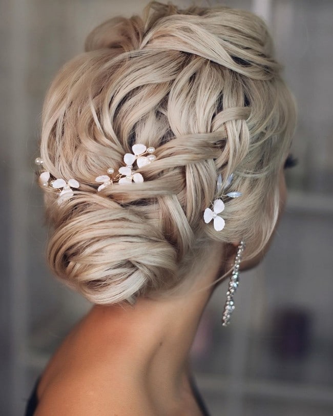 Long wedding updo hairstyles from lenabogucharskaya #wedding #weddingideas #hairstyles #weddingideas #weddinghair #updos #weddingupdos