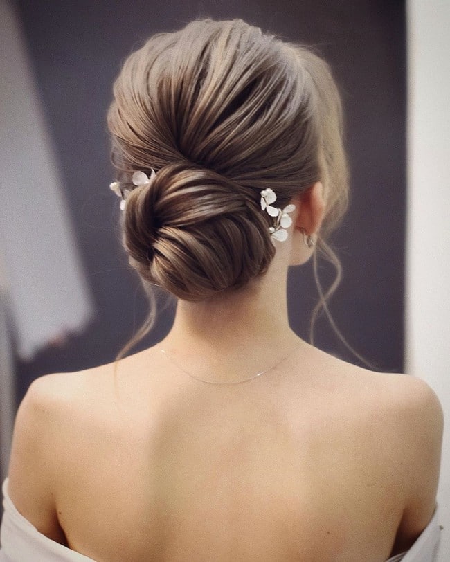 Long wedding updo hairstyles from lenabogucharskaya #wedding #weddingideas #hairstyles #weddingideas #weddinghair #updos #weddingupdos