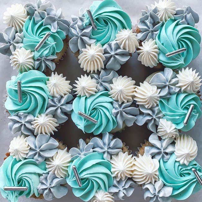 laurynmariebakes Cupcake Decorating Ideas  #cakes #cupcakes 