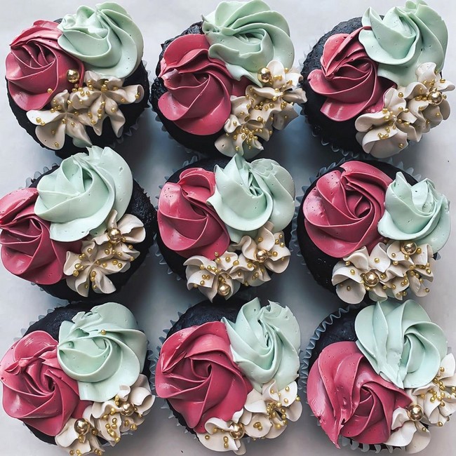 laurynmariebakes Cupcake Decorating Ideas  #cakes #cupcakes 