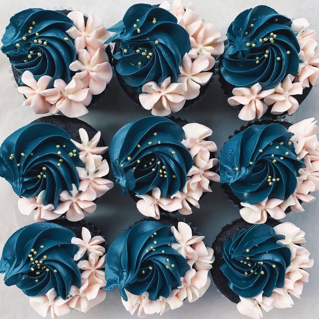 laurynmariebakes Cupcake Decorating Ideas  #cakes #cupcakes 