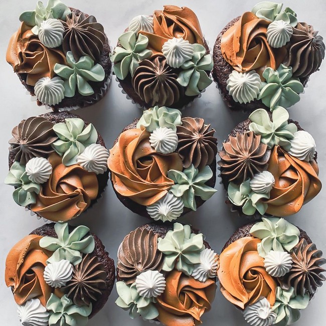 laurynmariebakes Cupcake Decorating Ideas  #cakes #cupcakes 