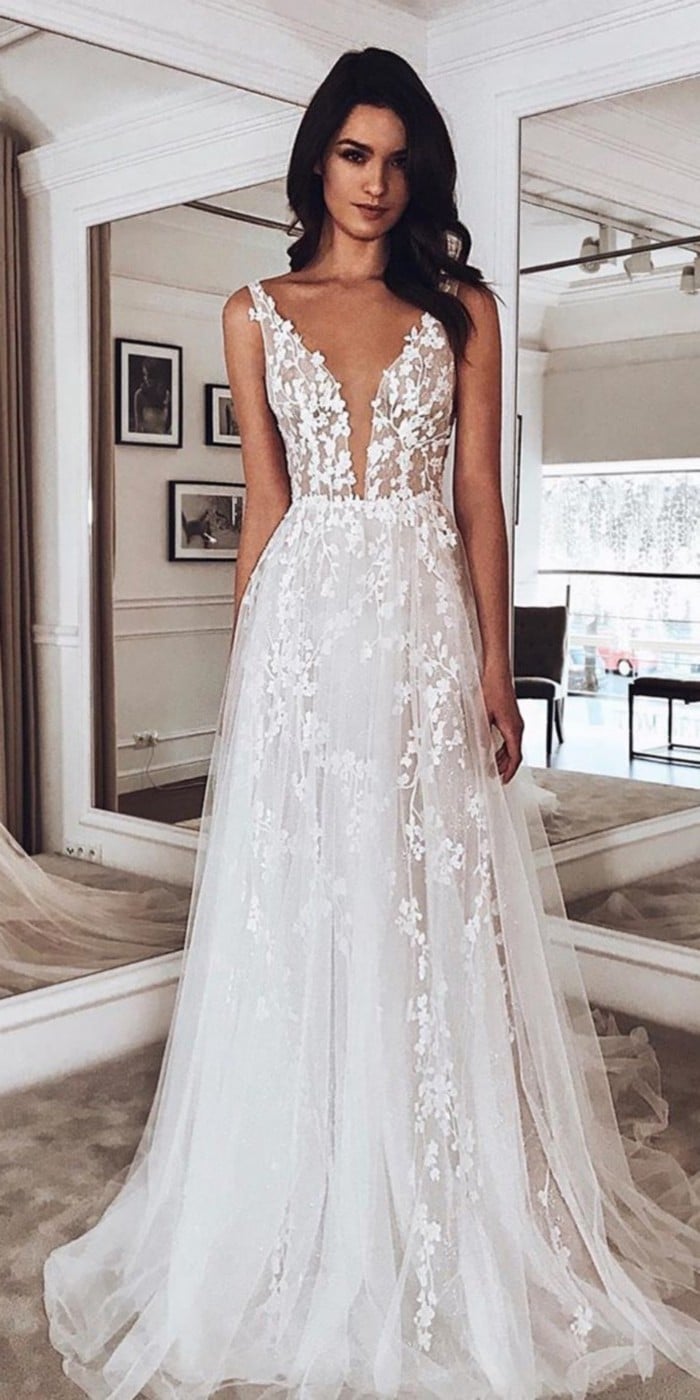 Lace Wedding Dresses from tomsebastien_official #wedding #dresses #weddingdresses #weddingideas #bridaldresses