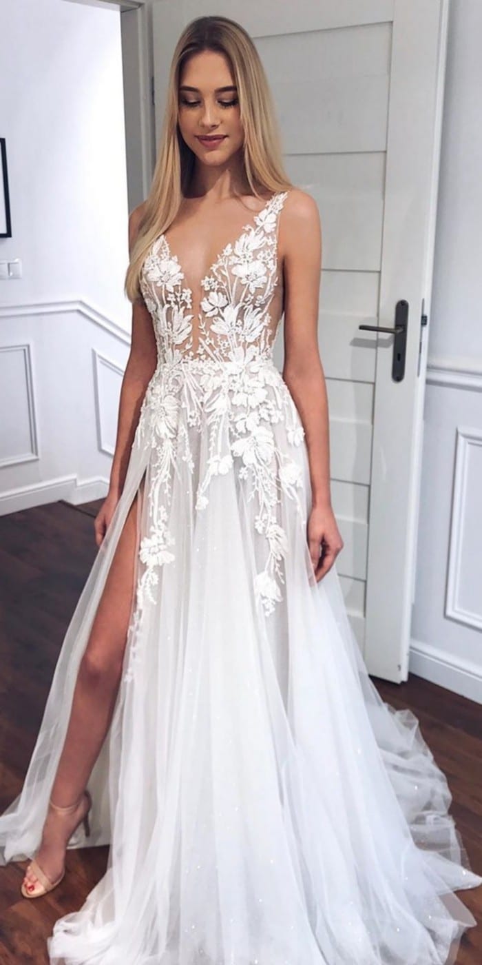 Lace Wedding Dresses from tomsebastien_official #wedding #dresses #weddingdresses #weddingideas #bridaldresses