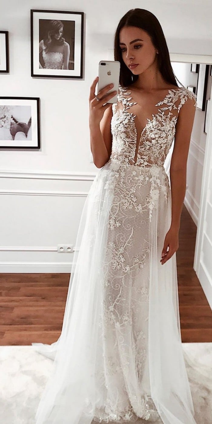 Lace Wedding Dresses from tomsebastien_official #wedding #dresses #weddingdresses #weddingideas #bridaldresses