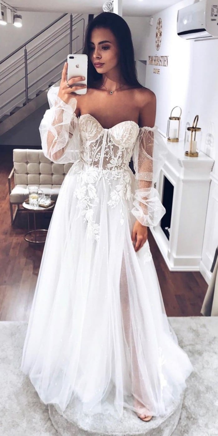 Lace Wedding Dresses from tomsebastien_official #wedding #dresses #weddingdresses #weddingideas #bridaldresses