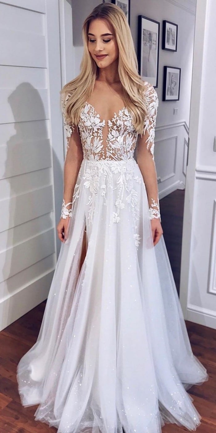 Lace Wedding Dresses from tomsebastien_official #wedding #dresses #weddingdresses #weddingideas #bridaldresses